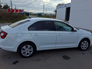 2018 Skoda Rapid I Рестайлинг, белый, 1290000 рублей, вид 4