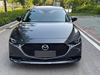 2022 Mazda 3 Axela IV (BP), серый, 1330000 рублей, вид 2