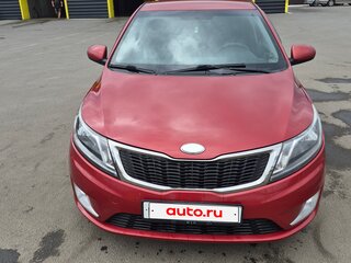 2013 Kia Rio 5-speed III, красный, 800000 рублей, вид 1
