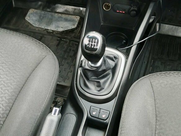 2015 Kia Rio 6-speed III, чёрный, 840000 рублей - вид 17