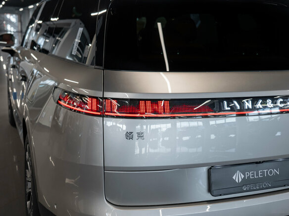 2026 Lynk & Co 900, серый, 7900000 рублей - вид 36