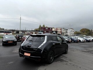 2014 Nissan Leaf (EM57) I (ZE0/AZE0), чёрный, 900000 рублей, вид 5