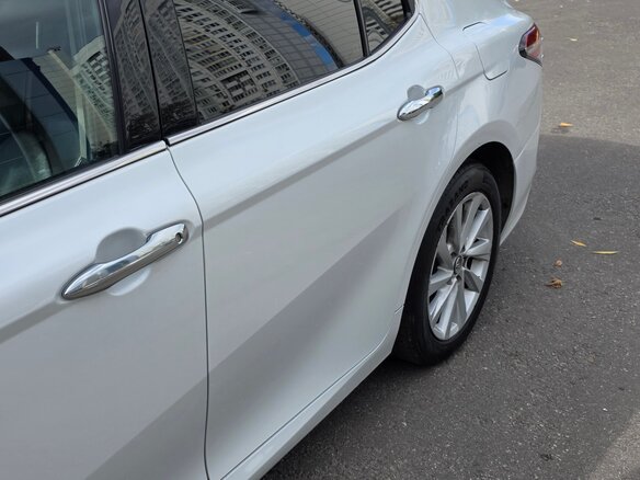 2022 Toyota Camry VIII (XV70) Рестайлинг, белый, 2250000 рублей - вид 8