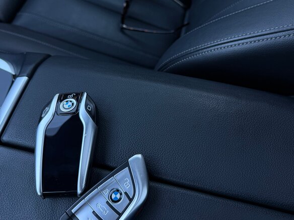 2019 BMW X5 30d IV (G05/G18), белый, 5680000 рублей - вид 18