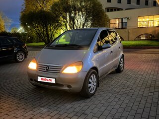 2000 Mercedes-Benz A-Класс 160 I (W168), серебристый, 270000 рублей, вид 1