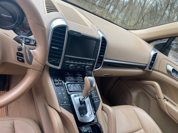 2014 Porsche Cayenne II (958), чёрный - вид 4