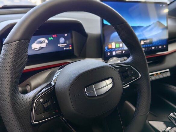 2026 Geely Coolray I Рестайлинг 2, фиолетовый, 2964990 рублей - вид 12