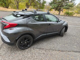 2022 Toyota C-HR I Рестайлинг, серебристый, 2780000 рублей, вид 4