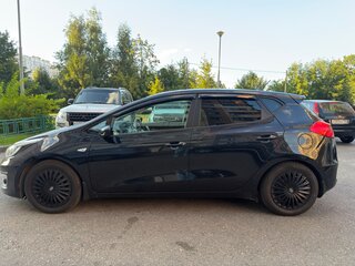 2016 Kia Ceed II Рестайлинг, чёрный, 1000000 рублей, вид 4
