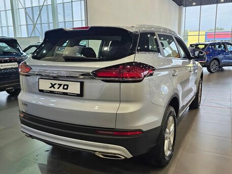 2026 Belgee X70 I Рестайлинг, серебристый, 2609990 рублей, вид 4