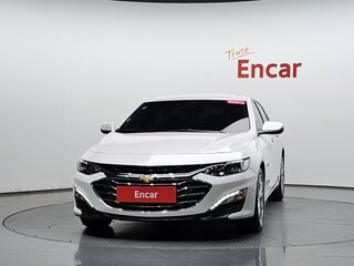 2022 Chevrolet Malibu IX Рестайлинг, белый, 1330000 рублей, вид 2