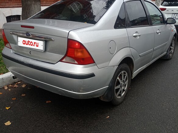 2004 Ford Focus I Рестайлинг, серый - вид 3