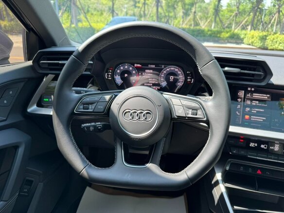 2023 Audi A3 Sportback 35 TFSI IV (8Y), серый, 1898046 рублей - вид 9