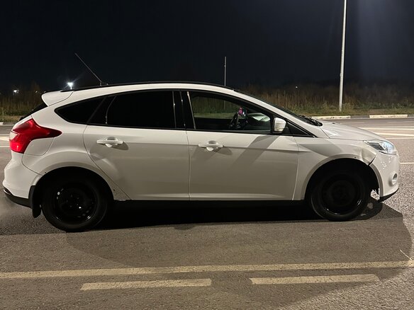 2014 Ford Focus III, белый, 400000 рублей - вид 3