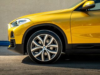 2018 BMW X2 xDrive20i I (F39), золотистый, 2829000 рублей, вид 5