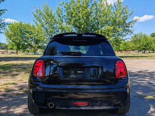 2020 Mini Hatch Cooper III (F55/F56) Рестайлинг, чёрный, 2200000 рублей, вид 4