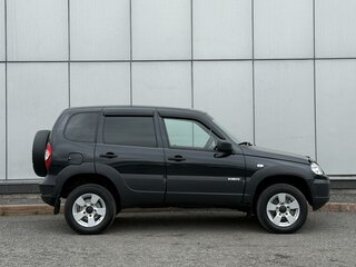 2018 Chevrolet Niva I Рестайлинг, чёрный, 855555 рублей, вид 5