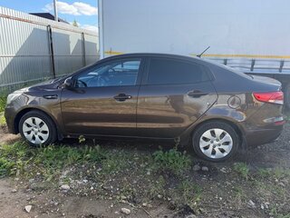2016 Kia Rio III Рестайлинг, коричневый, 650000 рублей, вид 3