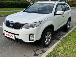 2014 Kia Sorento II Рестайлинг, белый, 1700000 рублей, вид 2
