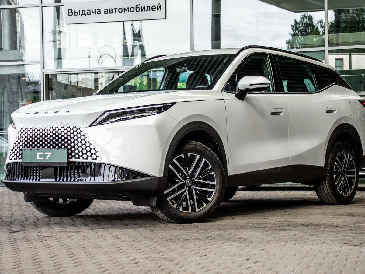 Открыть фотографии: Omoda C7