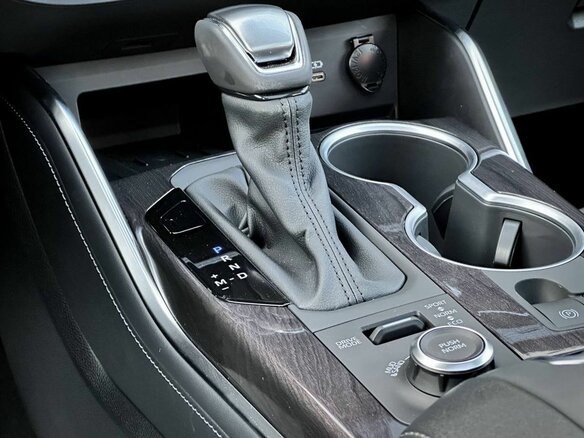2025 Toyota Highlander IV (XU70), белый, 5650000 рублей - вид 11