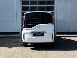 2017 Honda Stepwgn V, белый, 1960000 рублей, вид 4