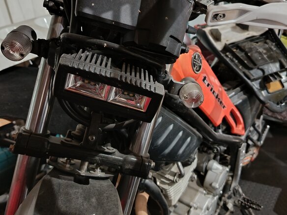 2005 Yamaha XG250 Tricker, оранжевый, 350000 рублей - вид 3