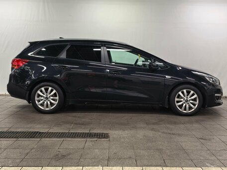2018 Kia Ceed II Рестайлинг, чёрный, 1390000 рублей, вид 3