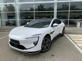 2026 Avatr 12, белый, 8390000 рублей, вид 3