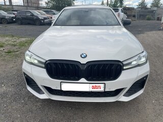 2022 BMW 5 серии 530i xDrive VII (G30/G31/G38) Рестайлинг, белый, 4350000 рублей, вид 2