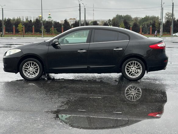 2010 Renault Fluence I, чёрный, 520000 рублей - вид 3