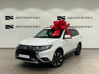 2021 Mitsubishi Outlander III Рестайлинг 3, белый, 2299000 рублей, вид 1