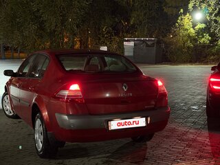 2006 Renault Megane II Рестайлинг, красный, 360000 рублей, вид 4