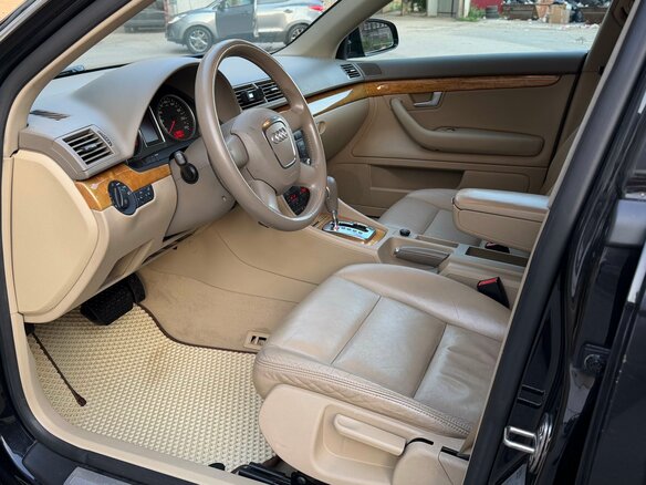2007 Audi A4 III (B7), чёрный - вид 18