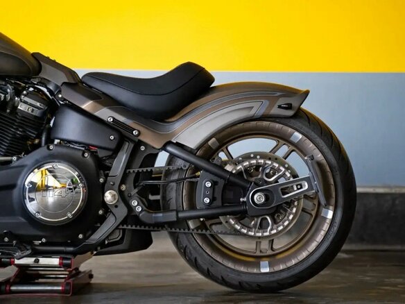 2018 Harley-Davidson Fat Bob, серый, 2750000 рублей - вид 15