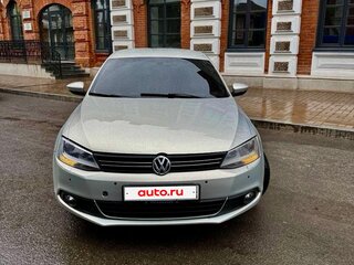 2011 Volkswagen Jetta VI, серебристый, 790000 рублей, вид 3