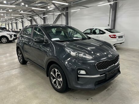 2021 Kia Sportage IV Рестайлинг, серый, 2769000 рублей, вид 3