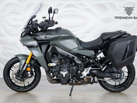 2023 Yamaha MT-09 Tracer (FJ-09), серый, 1277000 рублей, вид 2