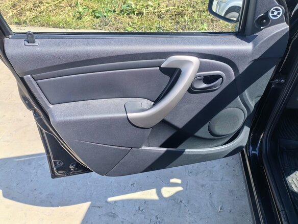 2011 Renault Sandero I, чёрный, 570000 рублей - вид 11