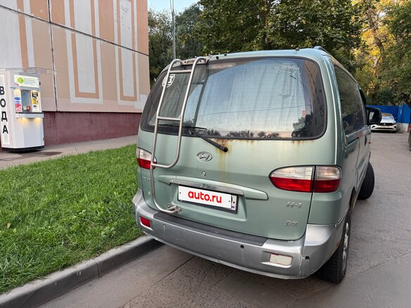 2006 Hyundai H-1 I Рестайлинг, зелёный, 680000 рублей - вид 3