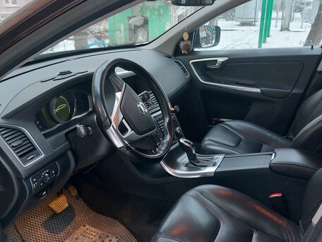 2014 Volvo XC60 I Рестайлинг, коричневый, 1757000 рублей, вид 4