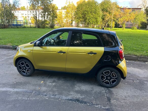 2018 Smart Forfour II, жёлтый, 1330000 рублей - вид 4