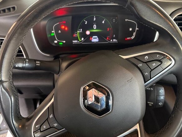 2020 Renault Megane IV Рестайлинг, белый, 1160000 рублей - вид 10