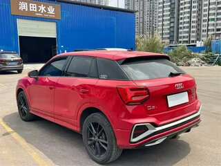 2022 Audi Q2 L 35 TFSI I Рестайлинг, красный, 1787099 рублей, вид 4