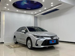 2022 Toyota Corolla XII (E210), серебристый, 1446000 рублей, вид 2