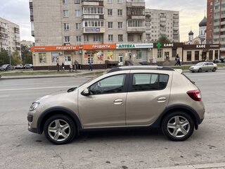 2016 Renault Sandero Stepway II, бежевый, 945000 рублей, вид 2
