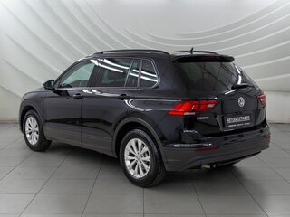 2019 Volkswagen Tiguan II, чёрный, 2100000 рублей, вид 5