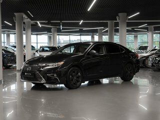 2017 Lexus ES 250 VI Рестайлинг, чёрный, 2675000 рублей, вид 1