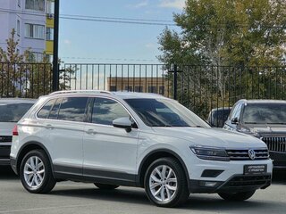2017 Volkswagen Tiguan II, белый, 2288000 рублей, вид 3