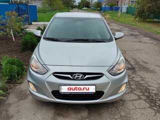 2012 Hyundai Solaris I, серебристый, 920000 рублей, вид 2